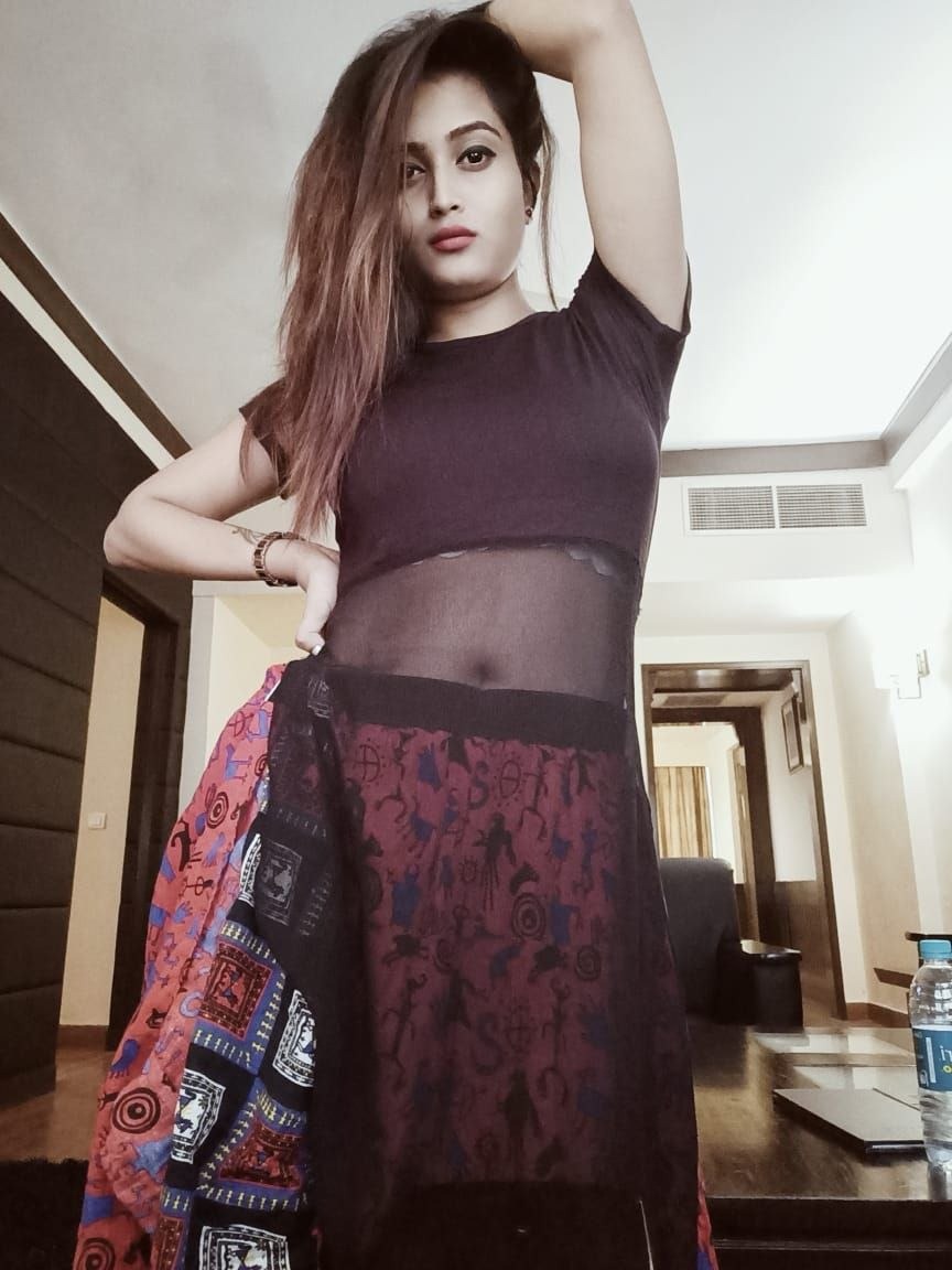 Agra Escorts near Golf Course